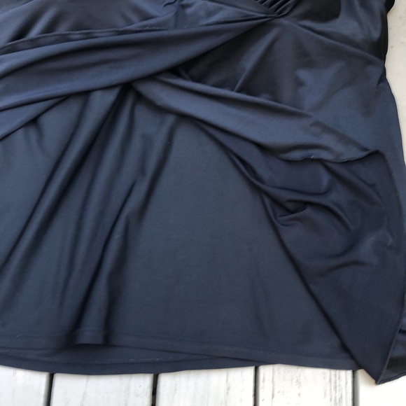 NWOT CACIQUE Balconette Swim Black Tankini top
Gold Hardware Built in Bra 44DDD - Picture 15 of 16